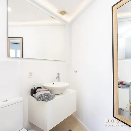 Julie Apartament